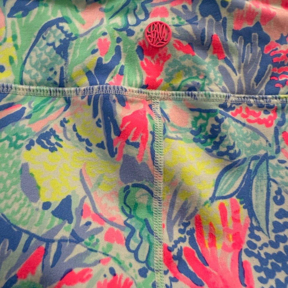 Lilly Pulitzer Luxletic Cropped Tropical Vibrant Patterned Leggings Size XS - Picture 4 of 10